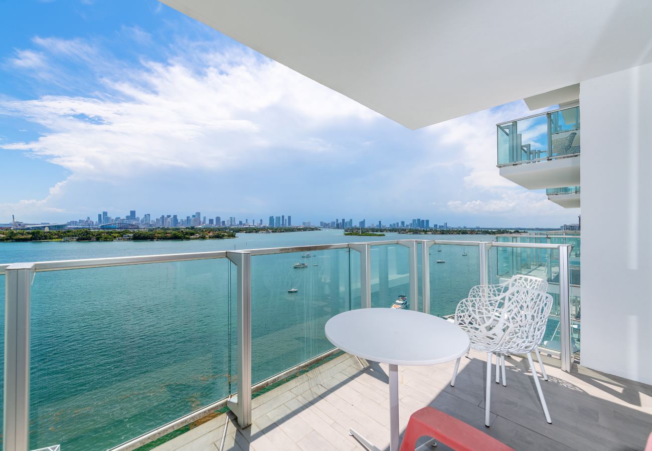 Departamento en Miami Beach - Outstanding 1BR Suite Pool & Bay View