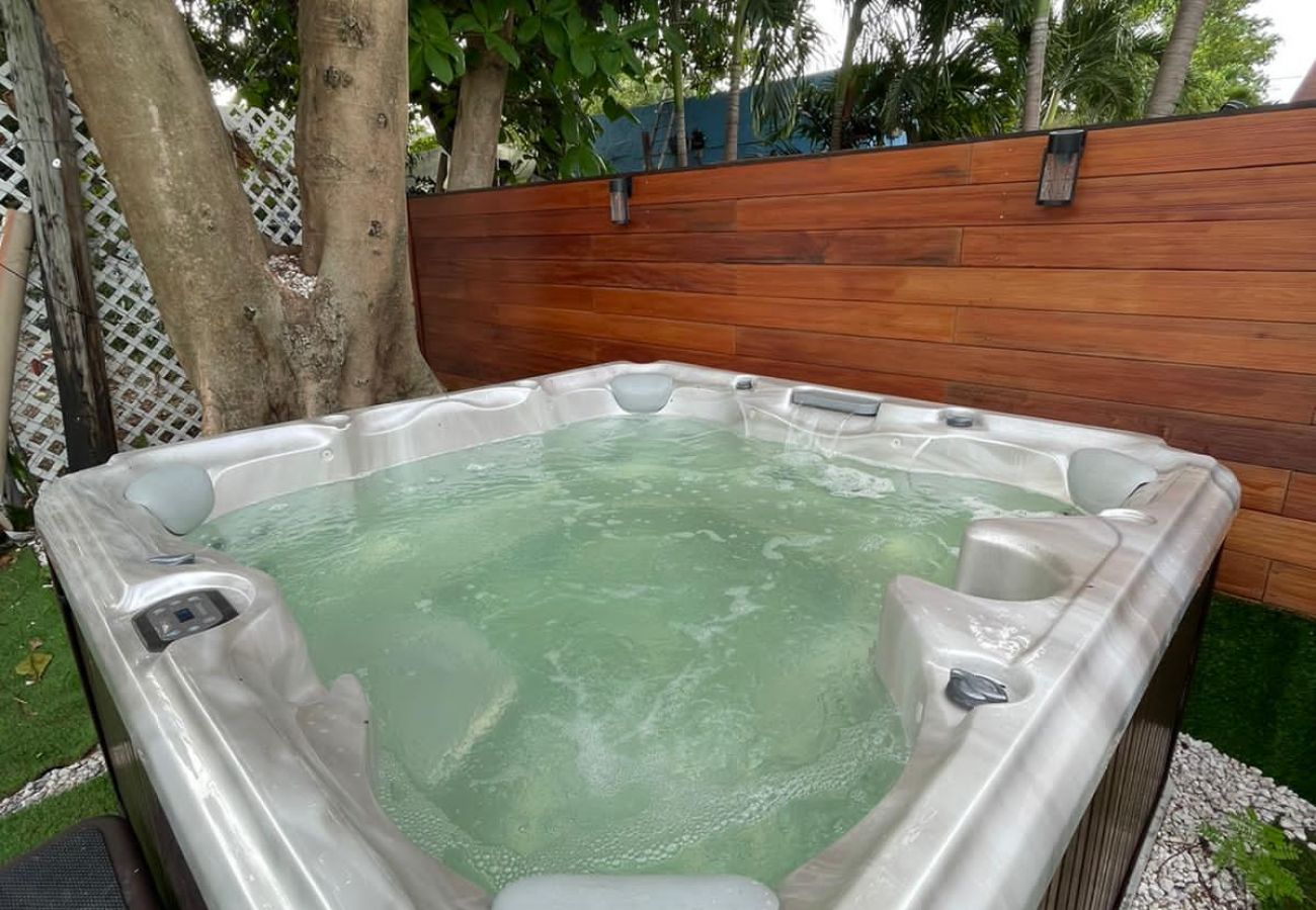 Casa en Miami - Wonderful Home with Jacuzzi in Wynwood