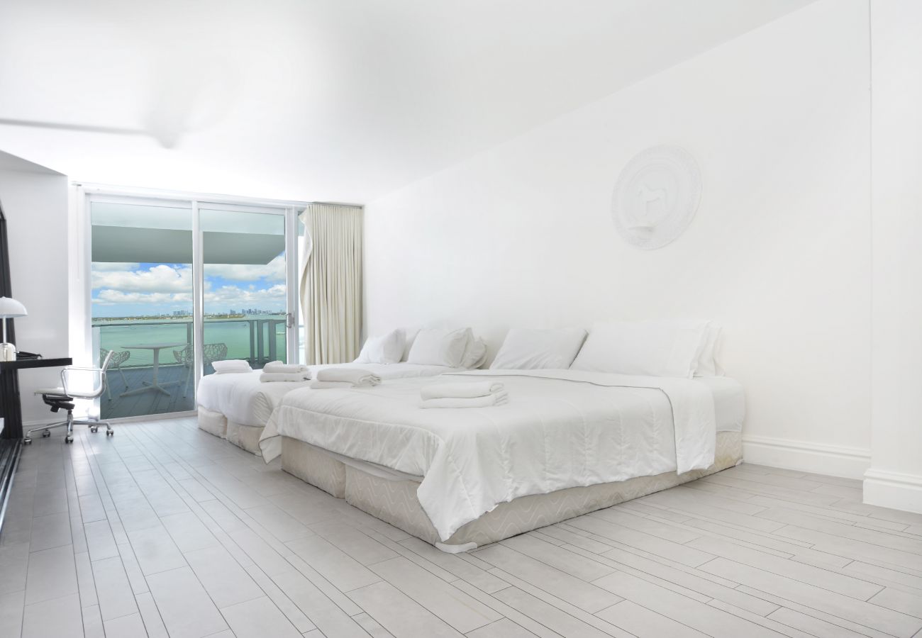 Departamento en Miami Beach - Grand 3-Room Suite Sunset Bay View