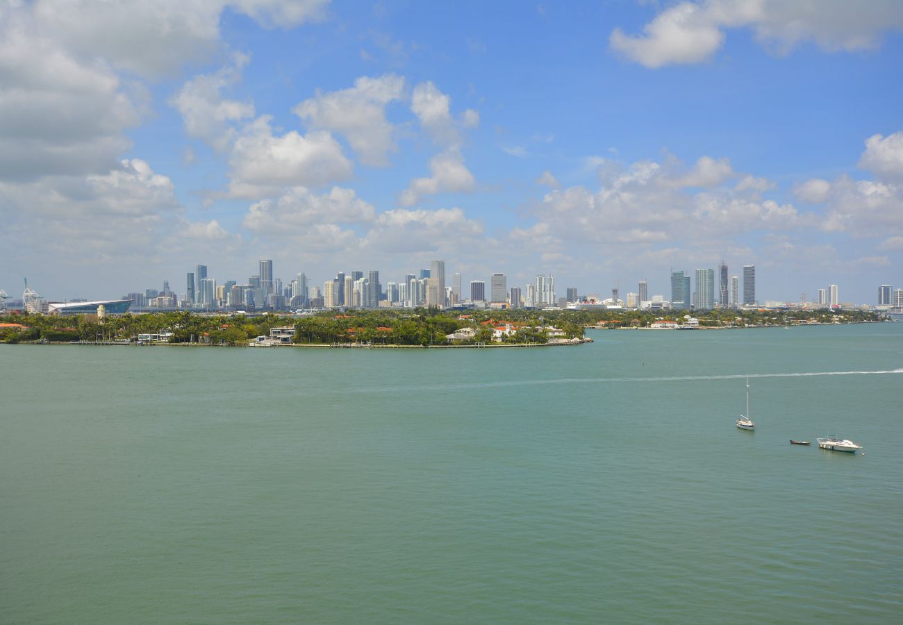 Departamento en Miami Beach - Grand 3-Room Suite Sunset Bay View