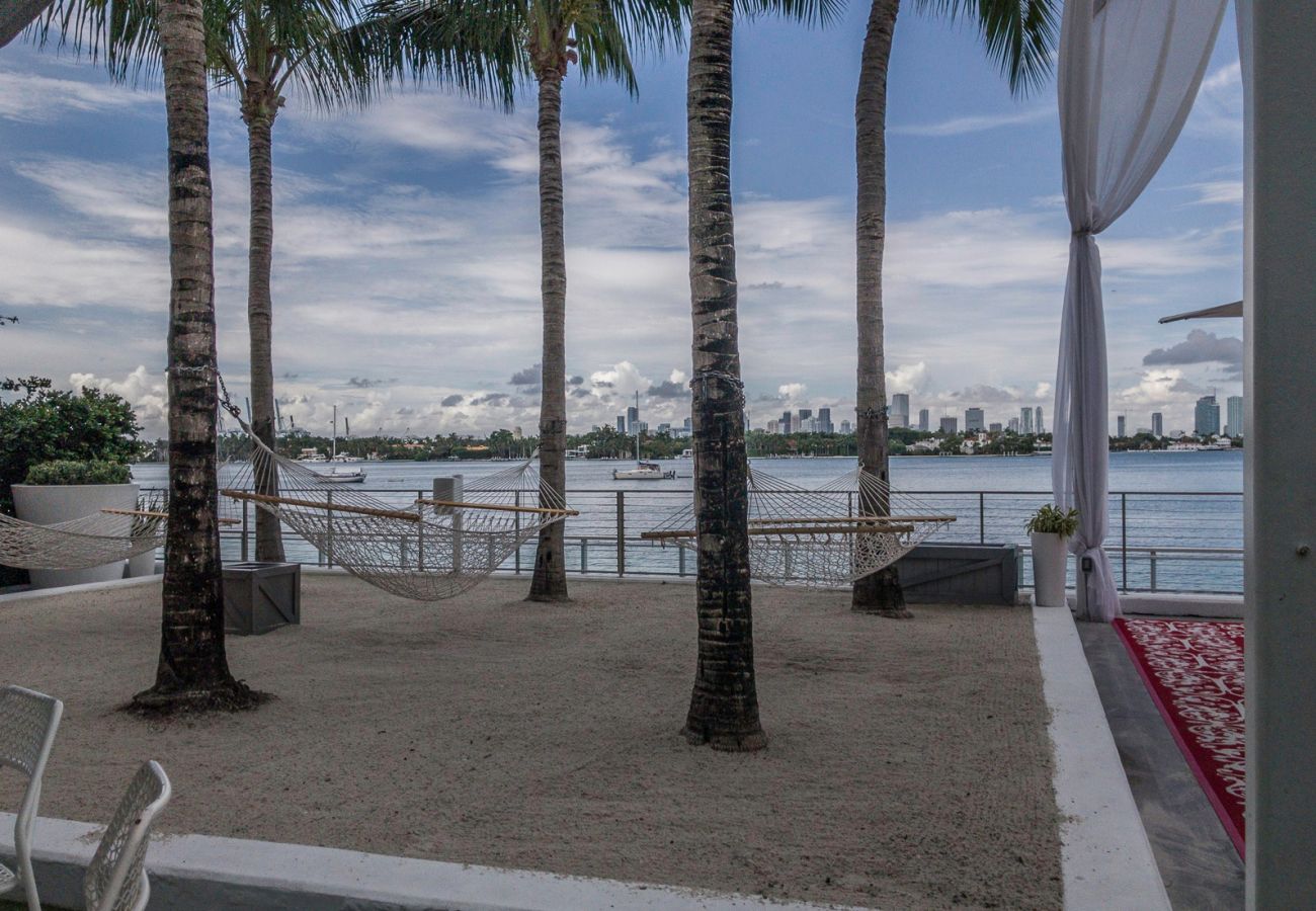 Departamento en Miami Beach - Grand 3-Room Suite Sunset Bay View