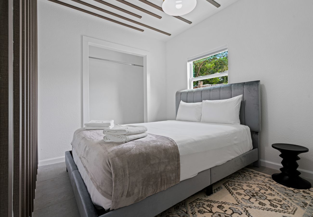 Casa en Miami - Modern House With Guest House in Wynwood 12 Guests