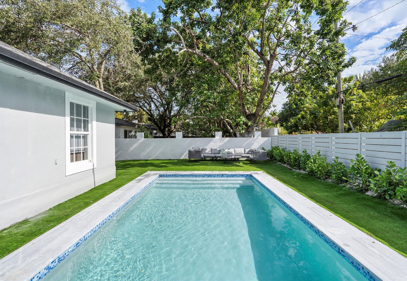 Casa en Miami - MODERN DESIGN DISTRICT HOUSE 7 GUESTS WITH POOL