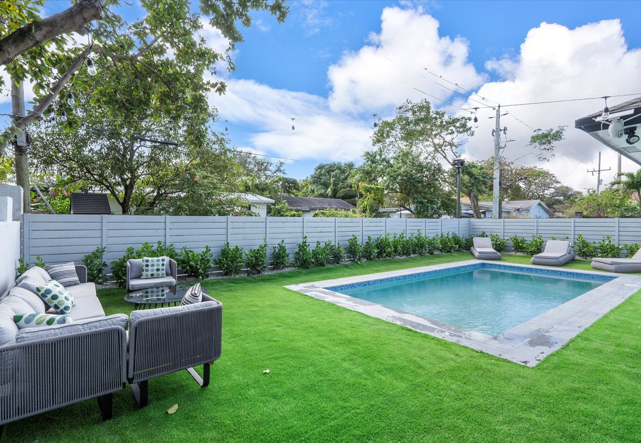 Casa en Miami - MODERN DESIGN DISTRICT HOUSE 7 GUESTS WITH POOL