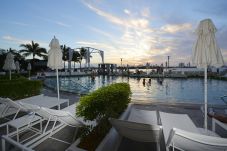 Apartment in Miami Beach - Outstanding 1BR Suite Pool & Bay View