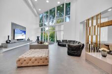 House in Miami Beach - Luxurious 5 Story Townhouse in South...